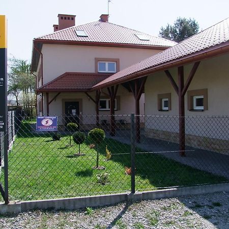 Warnenczyka 85A Bezplatny Parking, Faktura, Prywatna Lazienka, Klimatyzacja Rzeszów Kültér fotó